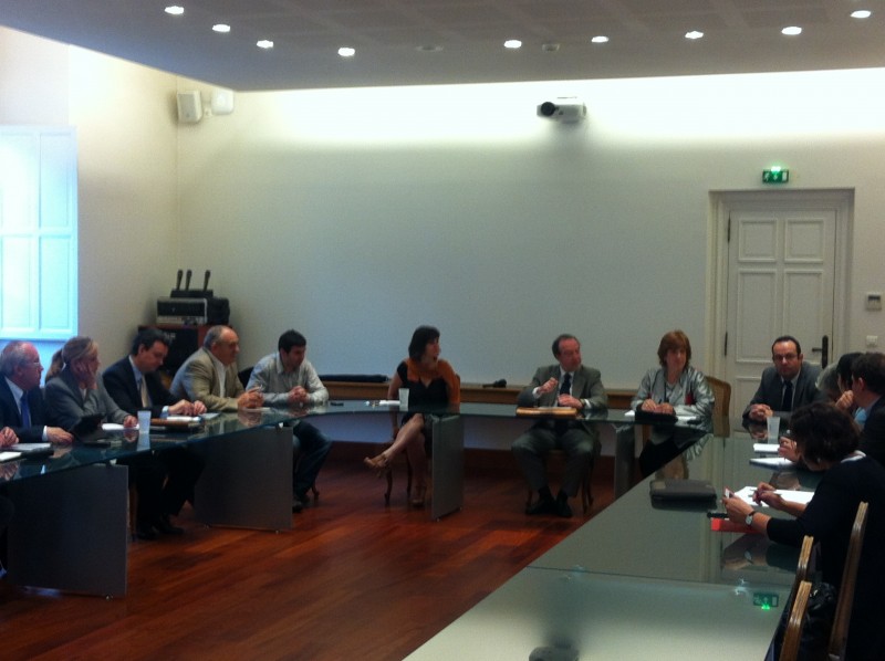 Reunión en Pau sobre temas del camino de Santiago. Con el cónsul de España en Pau